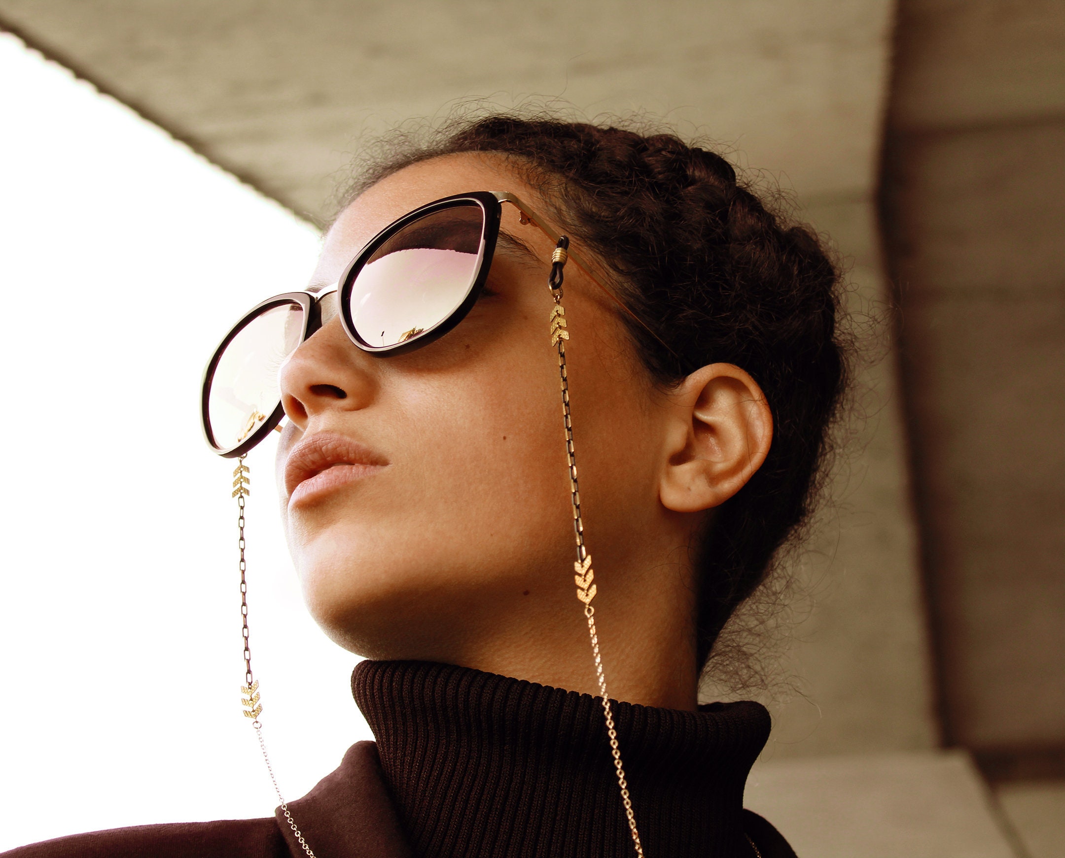 fashionable reading glasses and eyewear accessories